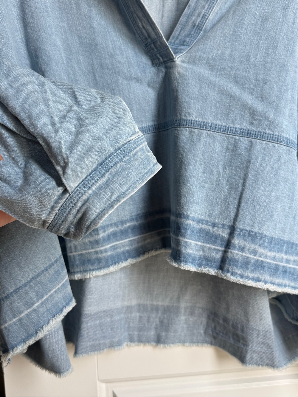 Free People Light Blue Denim V-Neck Balloon Sleeve Tunic Top - Picture 3 of 5